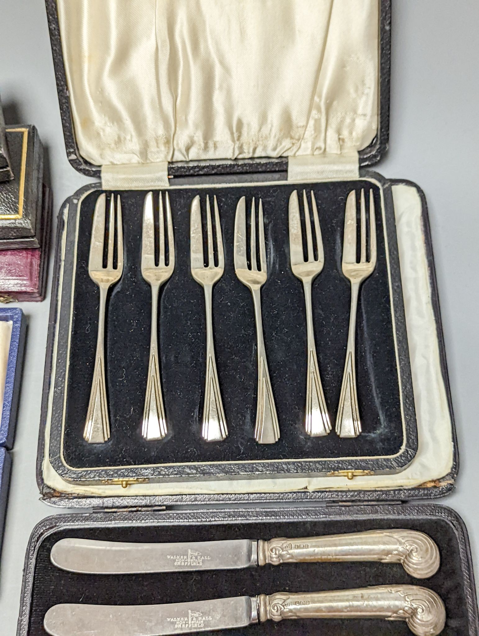Sundry cased sets etc. including silver replica spoon, cake forks, tea knives, plated wares.